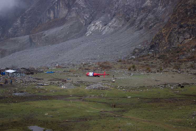helicopter crash in Langtang
