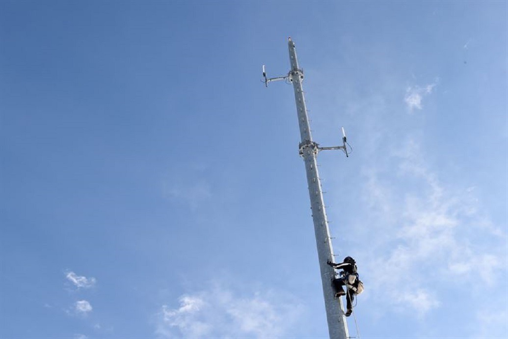 How is the Condition of Mobile Phone Reception in Everest Base Camp Trek