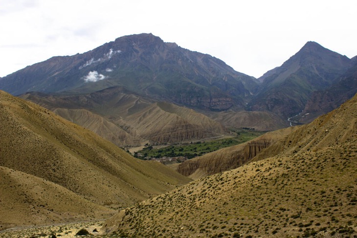 landscape-view-on-the-way-to-lo-manthang