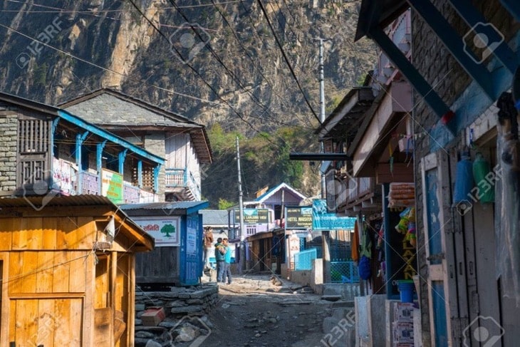 Chame Nepal Annapurna Circuit