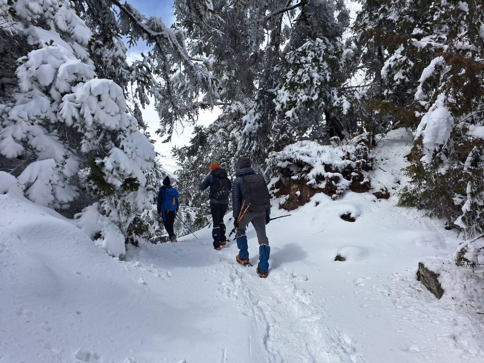 Winter Manaslu Circuit Trek
