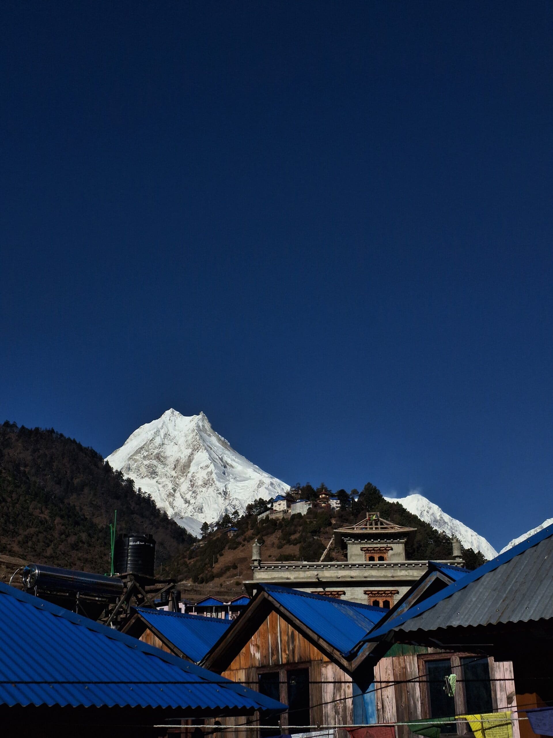 Panoramic view of Mount Manaslu