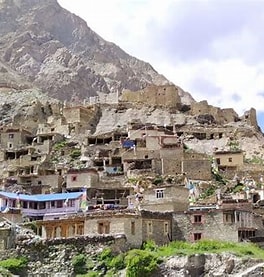 phu village