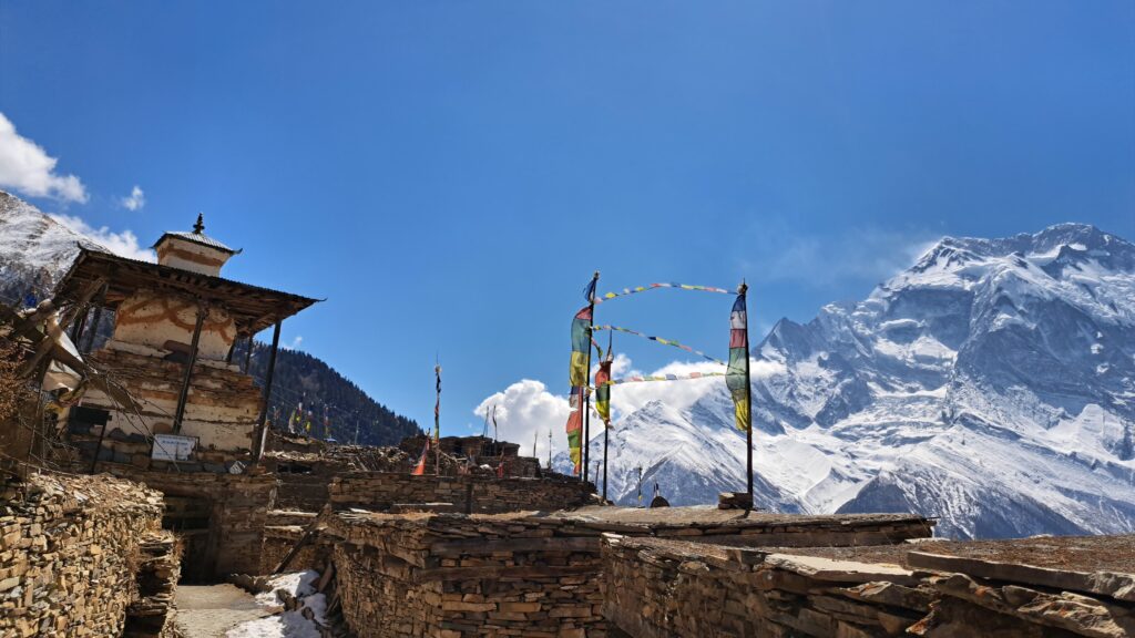 ghyaru view point day Annapurna circuit trek