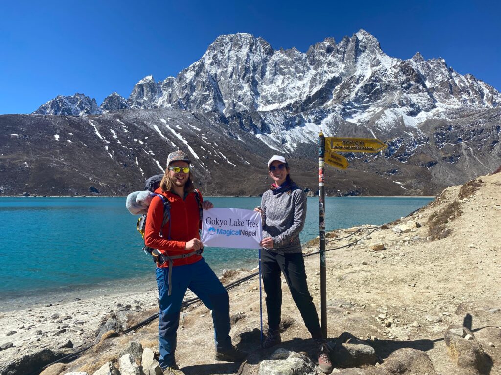 everest trekking