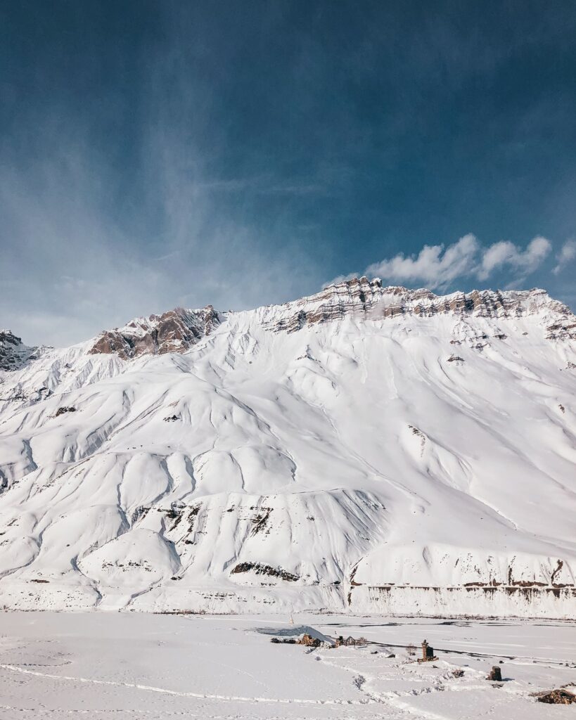 Avalances in everest