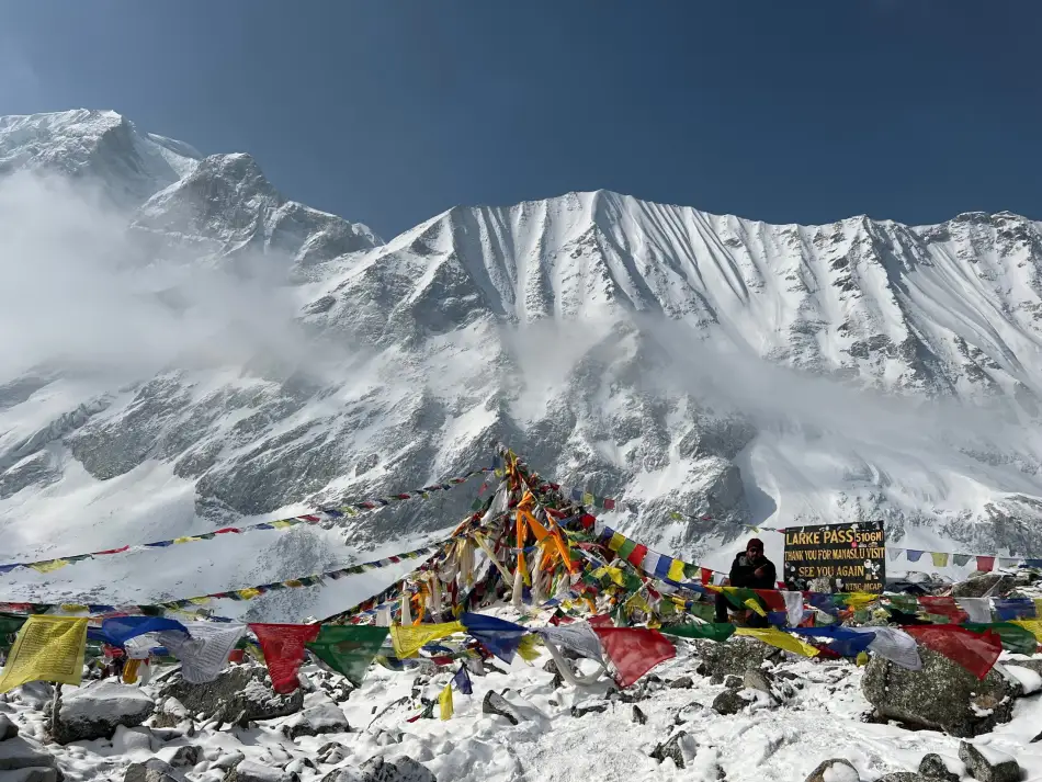 Larke pass manaslu circuit trek — Manaslu Circuit Trek day 11