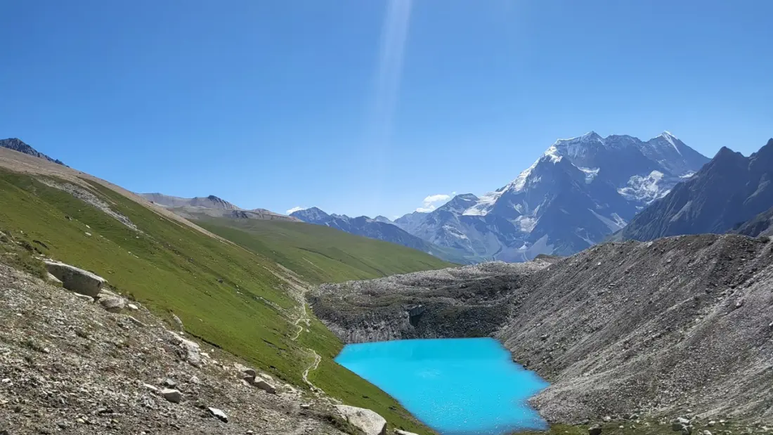 Way to larkey pass little lake seen in monsoon time — Manaslu Circuit Trek day 11